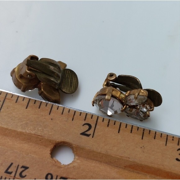Vintage Brass and Rhinestone Crystals Clip On Earrings - Picture 6 of 6
